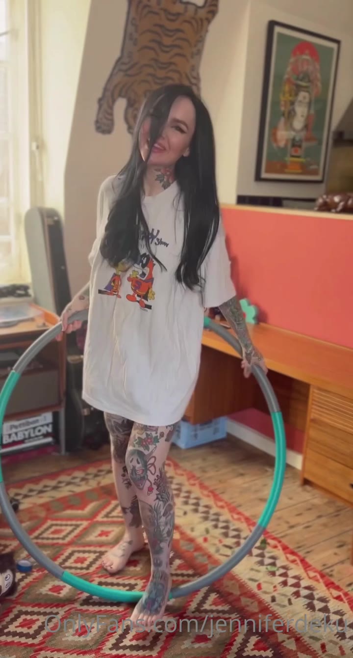 Sensational Slim Jennifer Deku sex