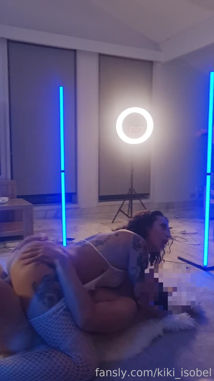 Authentic Big tits Kiki Isobel real name