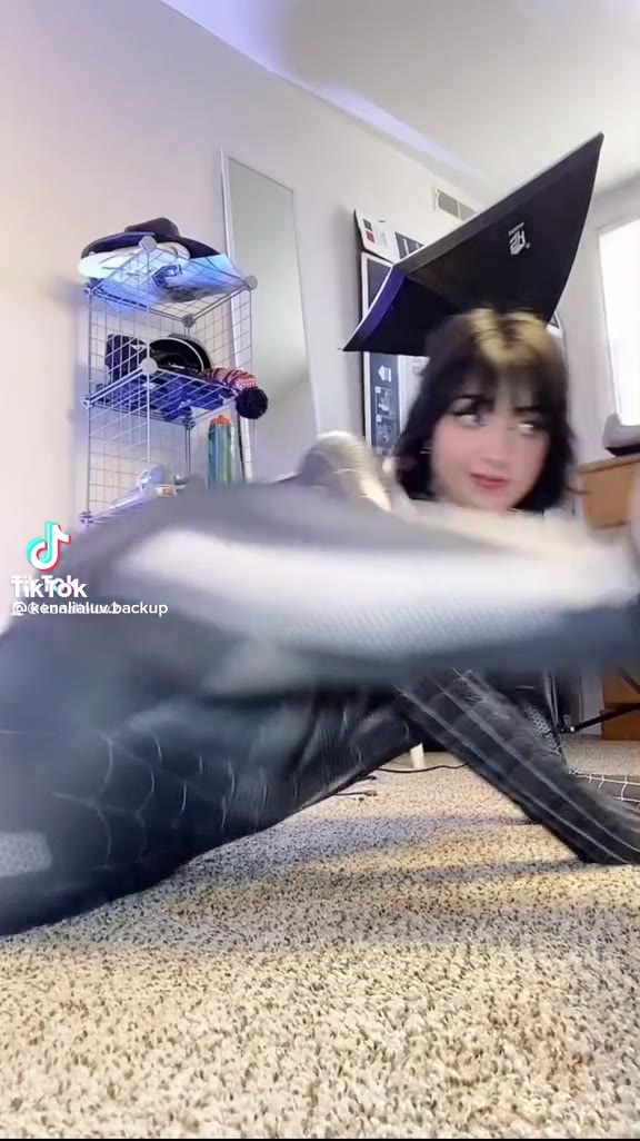 e-girl Cow Girl Kenalialuv erome Full Clip