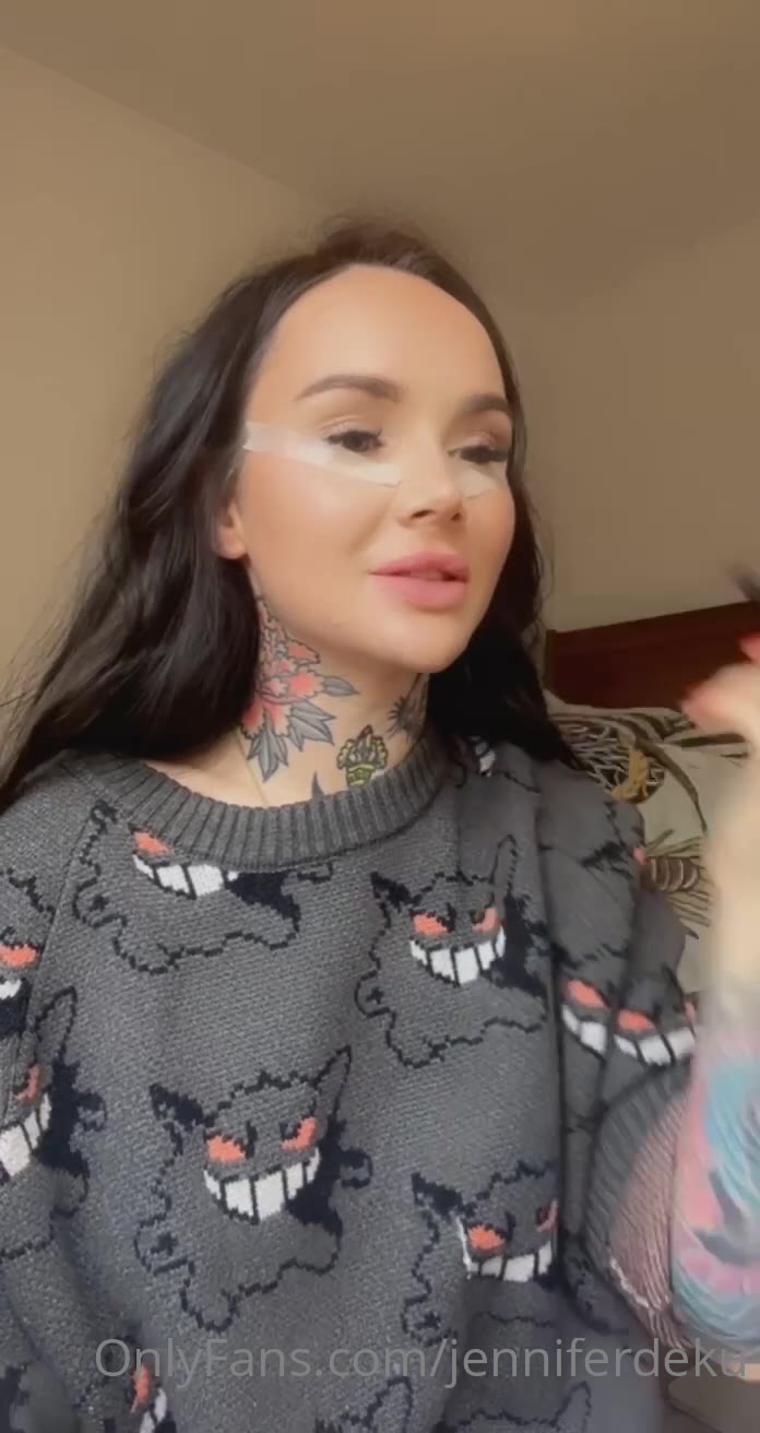 Self-assured Dripping Babe Jennifer Deku nude pic