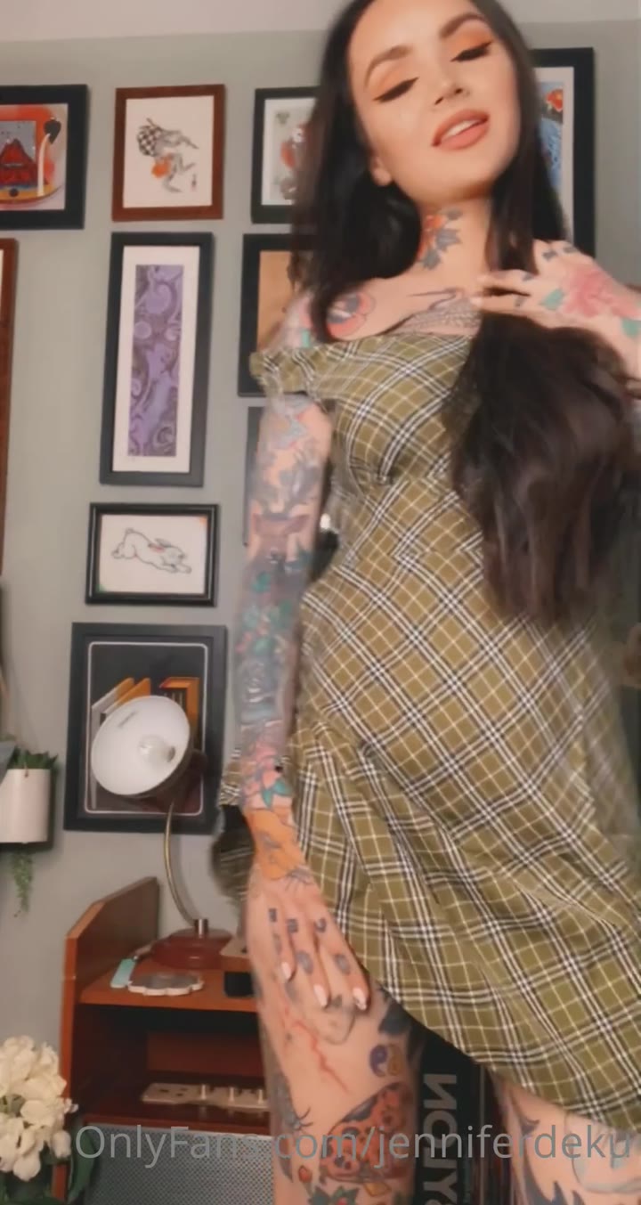 impressive Dripping Cute Jennifer Deku onlyfans pic