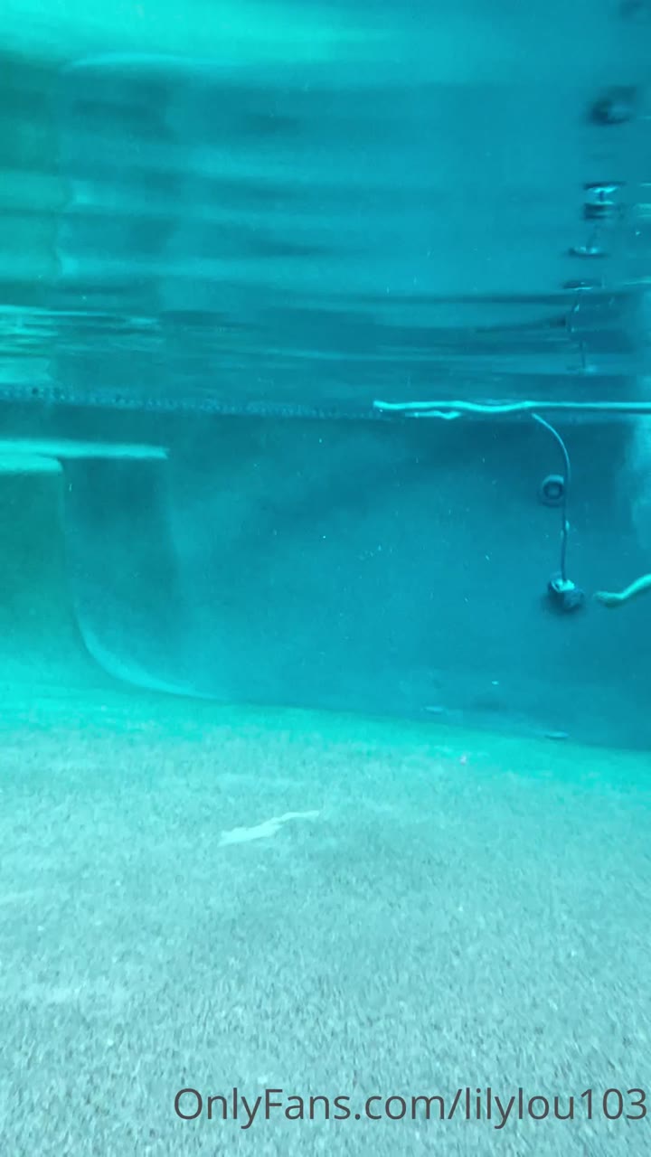 Courageous Cow Girl Lily Lou fucked Epic