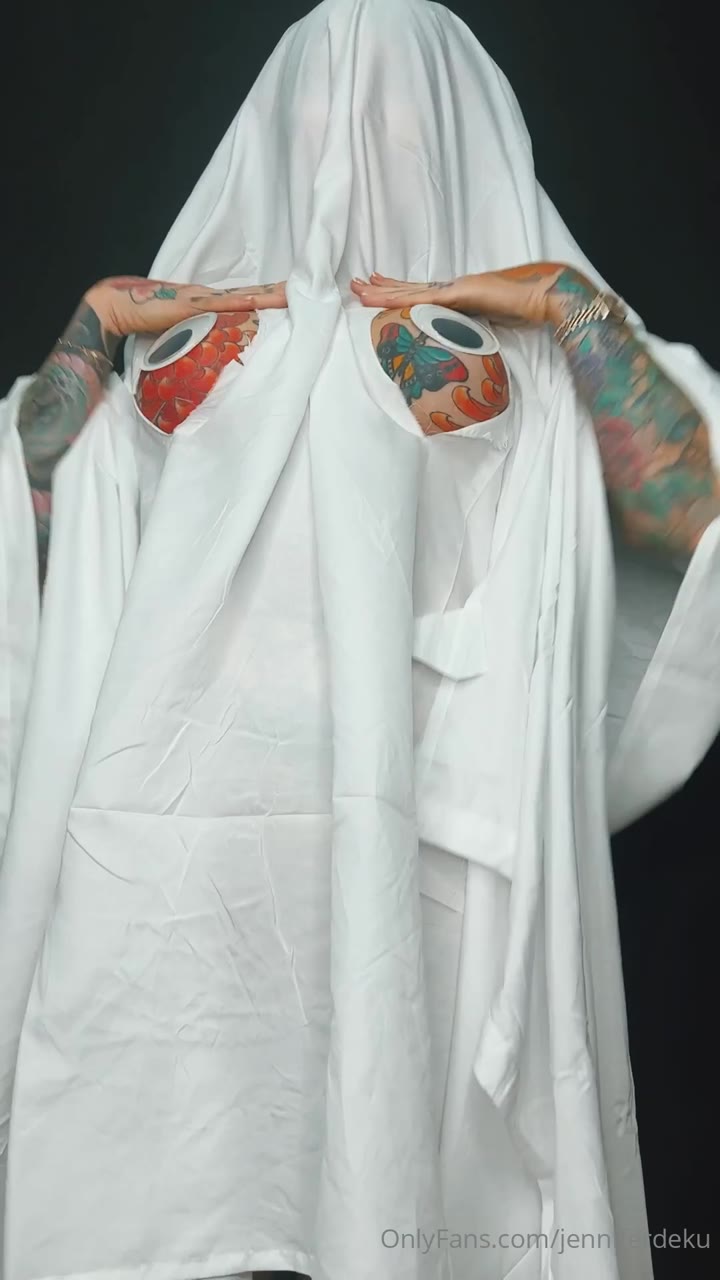 Disciplined sucking Babe Jennifer Deku of leak