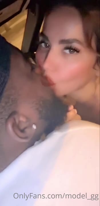 Curvy Model Diana leaked pic