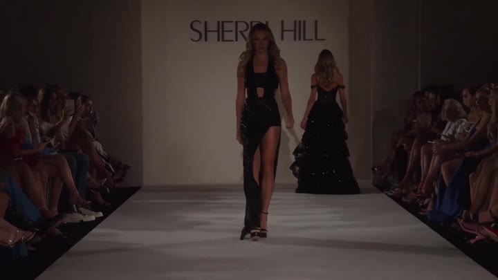 bimbo Caucasian Charly Jordan solo