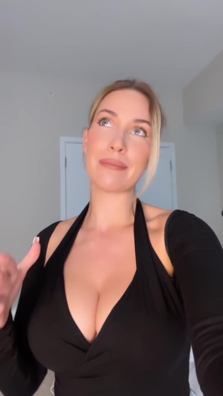 Big Ass Paige Spiranac nude Epic