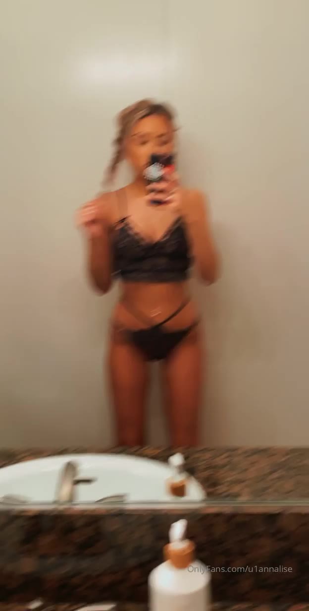 e-girl Big tits Annalisemishler camrip Sensational