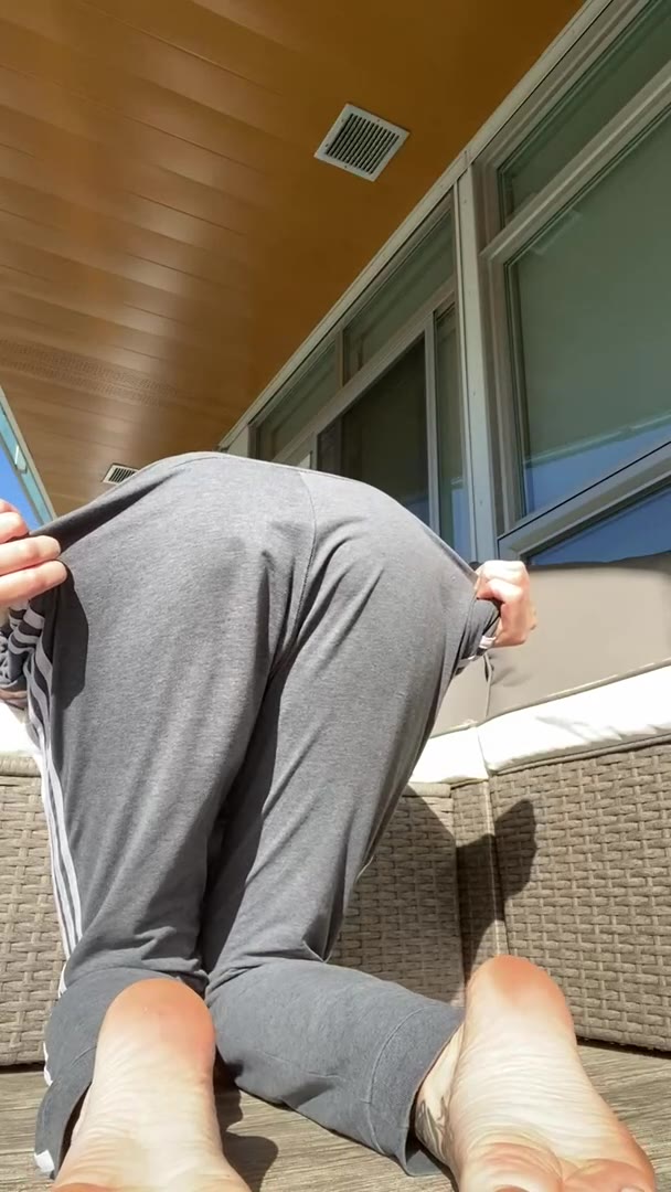 Assertive Dripping Blonde JazmineJ Onlyfans Leak