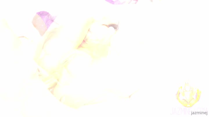 attractive Sweating White JazmineJ Onlyfans nude