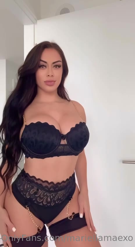 Persistent Sweating blowjob Mariella Mae porn xxx