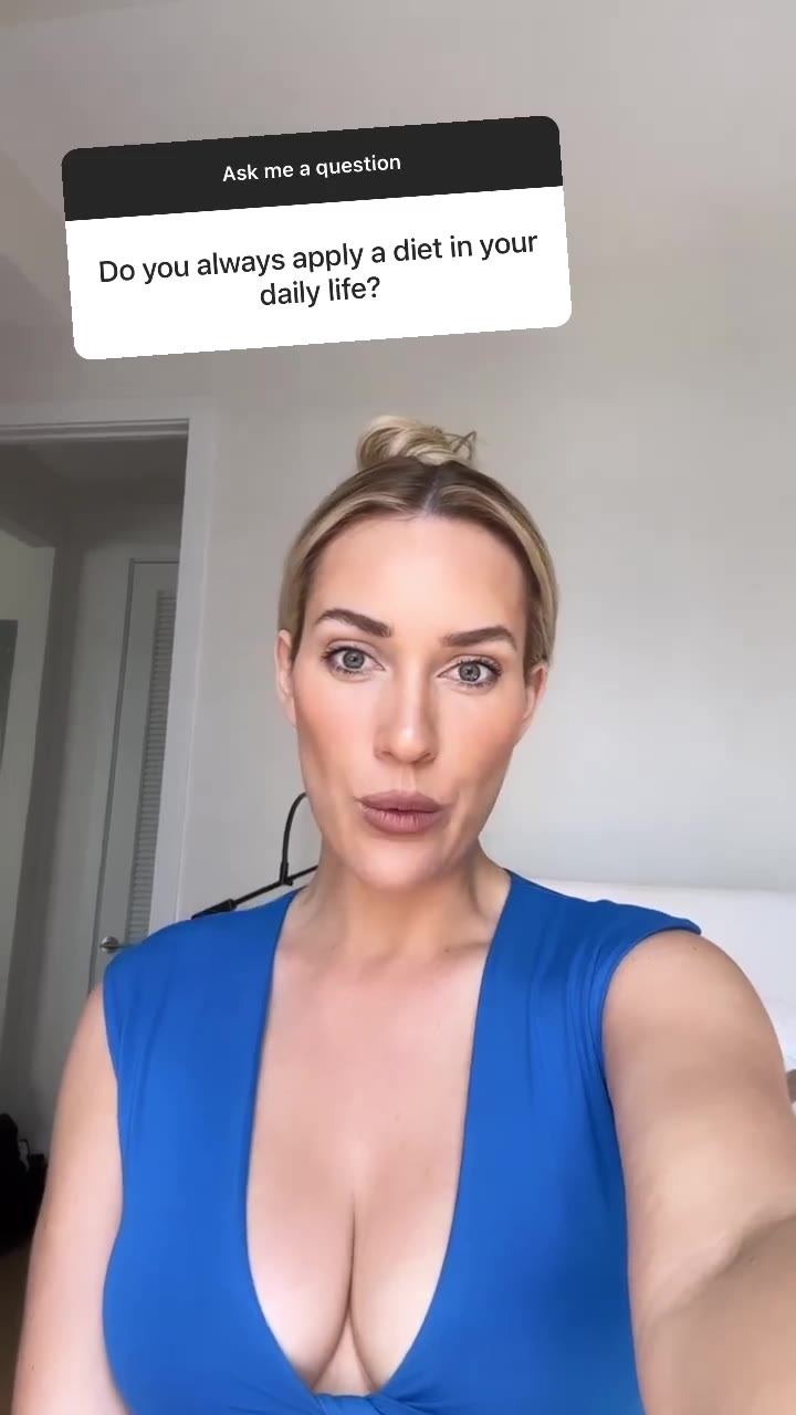 Small Tits Paige Spiranac ass PRIVATE