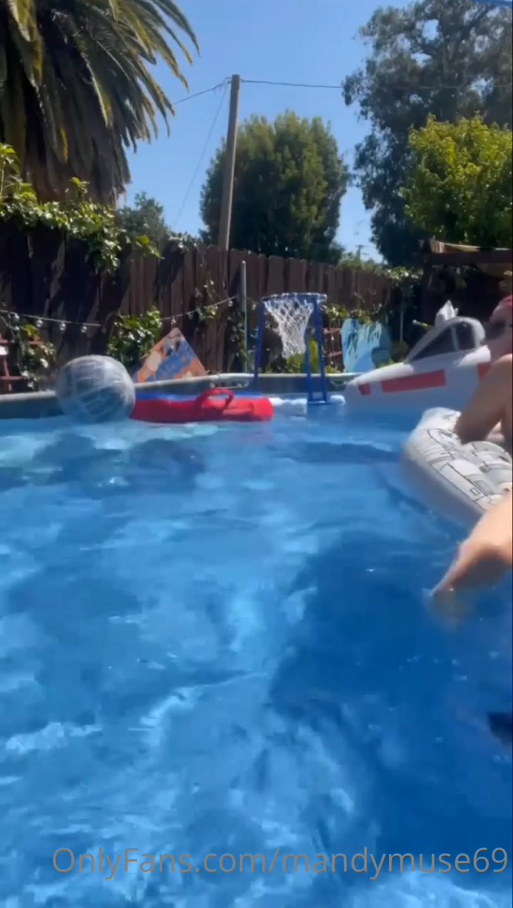 Authentic sucking Babe Mandy Musse bg