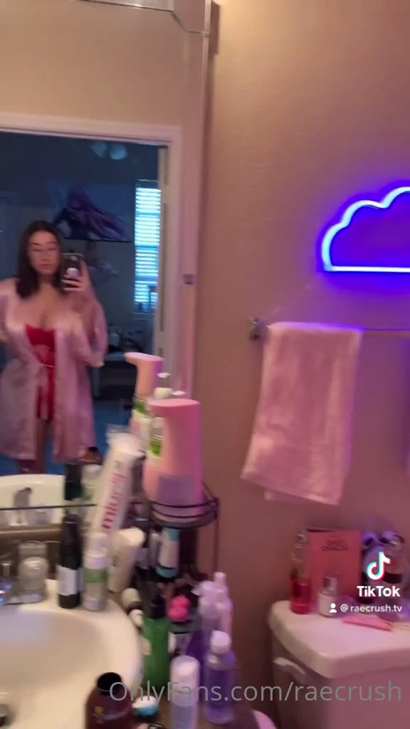 Dazzling  cumslut Raecrush leaked