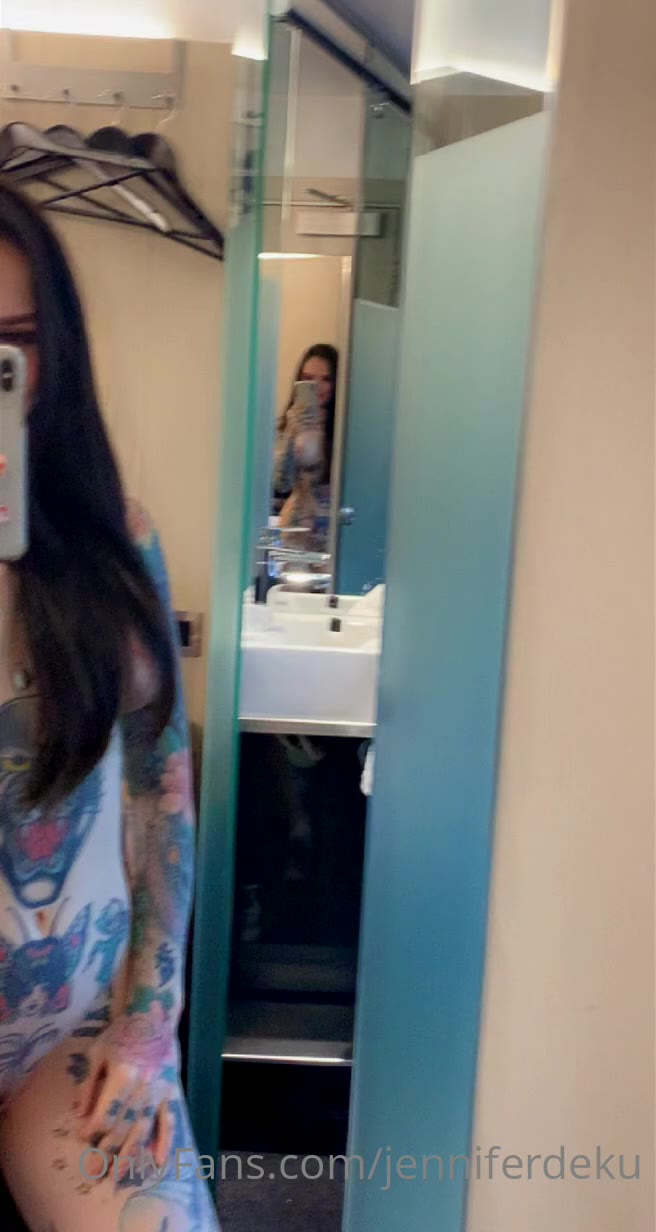 Sensational whore Small ass Jennifer Deku onlyfans leaks pic