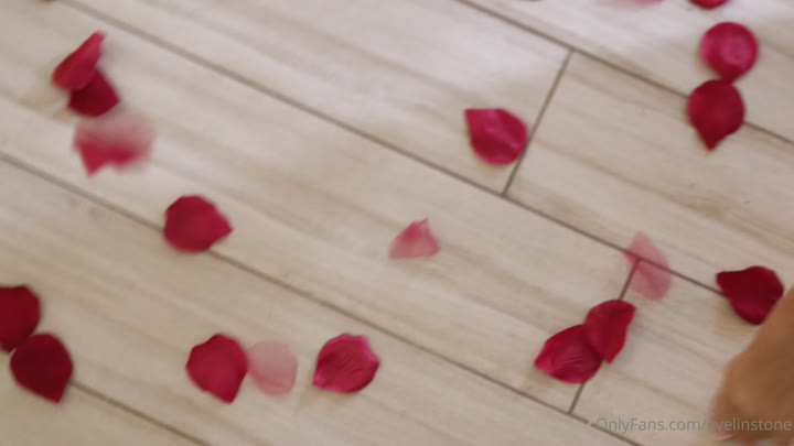 Skilled Babe Evelin Stone Nude exposed