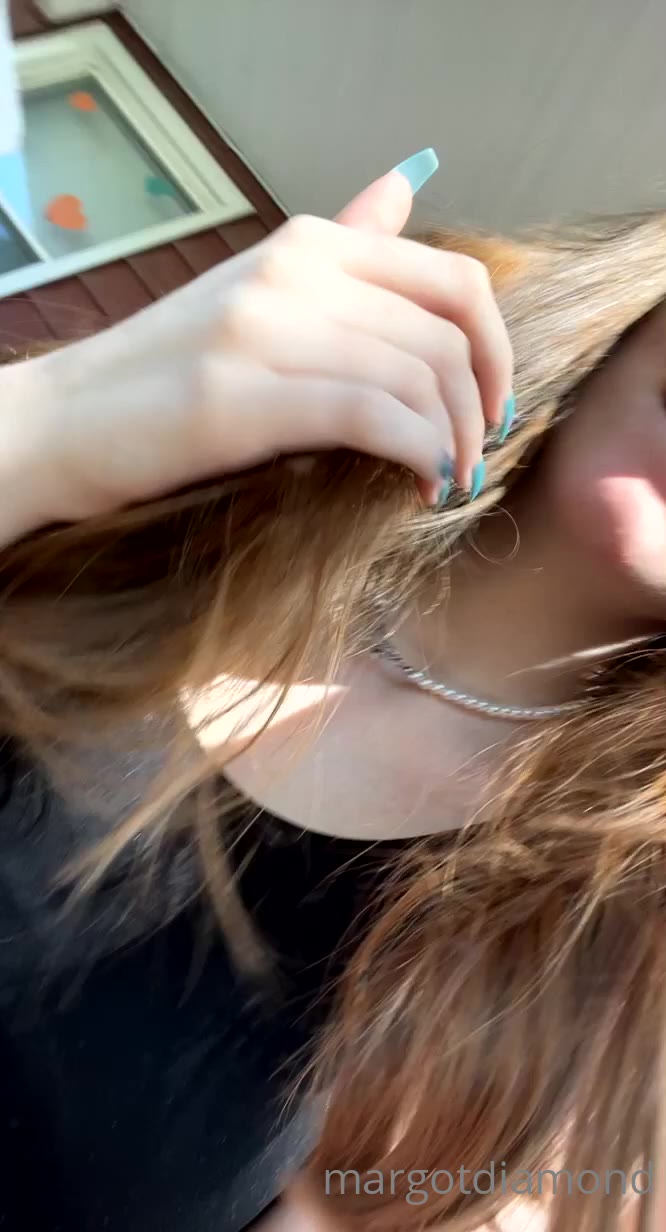 cutie Big natural tits Margot Diamond pic leaks