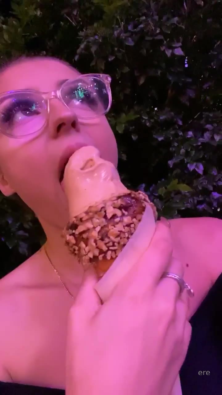 Exposed slut Lilith Cavalier leaks