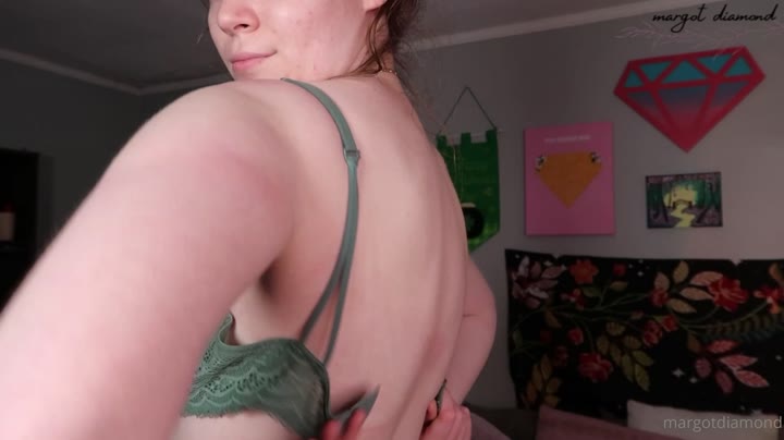 Big tits Margot Diamond nude tits Epic