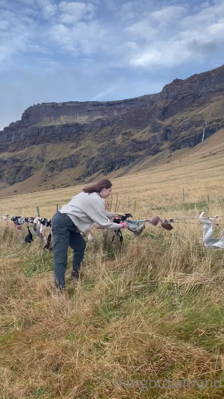 Exposed Big tits Margot Diamond nude porn leak