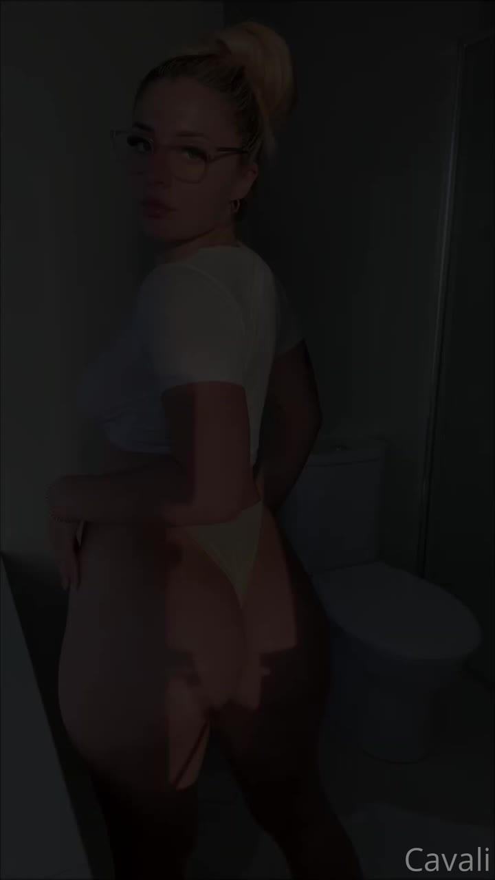 artistic masturbation Lilith Cavalier sextape Sensational