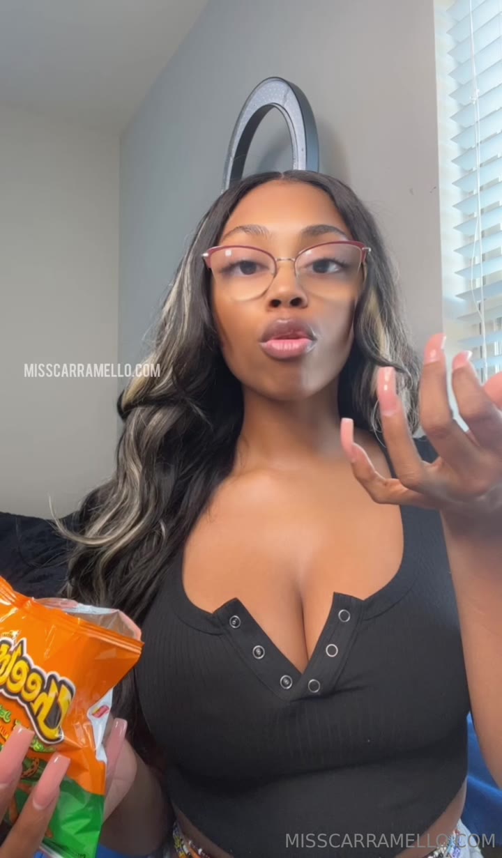 Babe Miss Carramello Fansly leaks