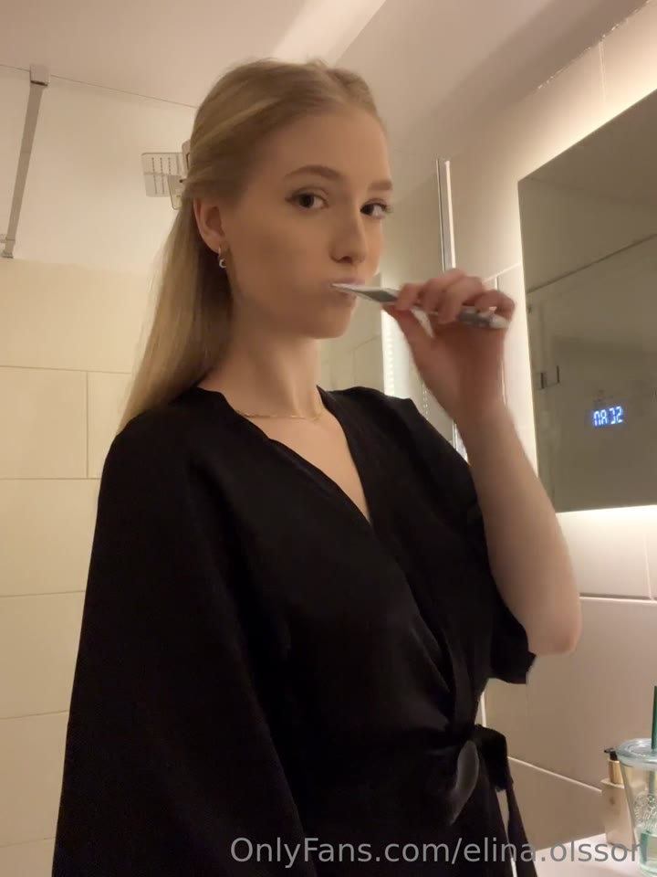 bitch blowjob Elina Olsson reddit Exposed