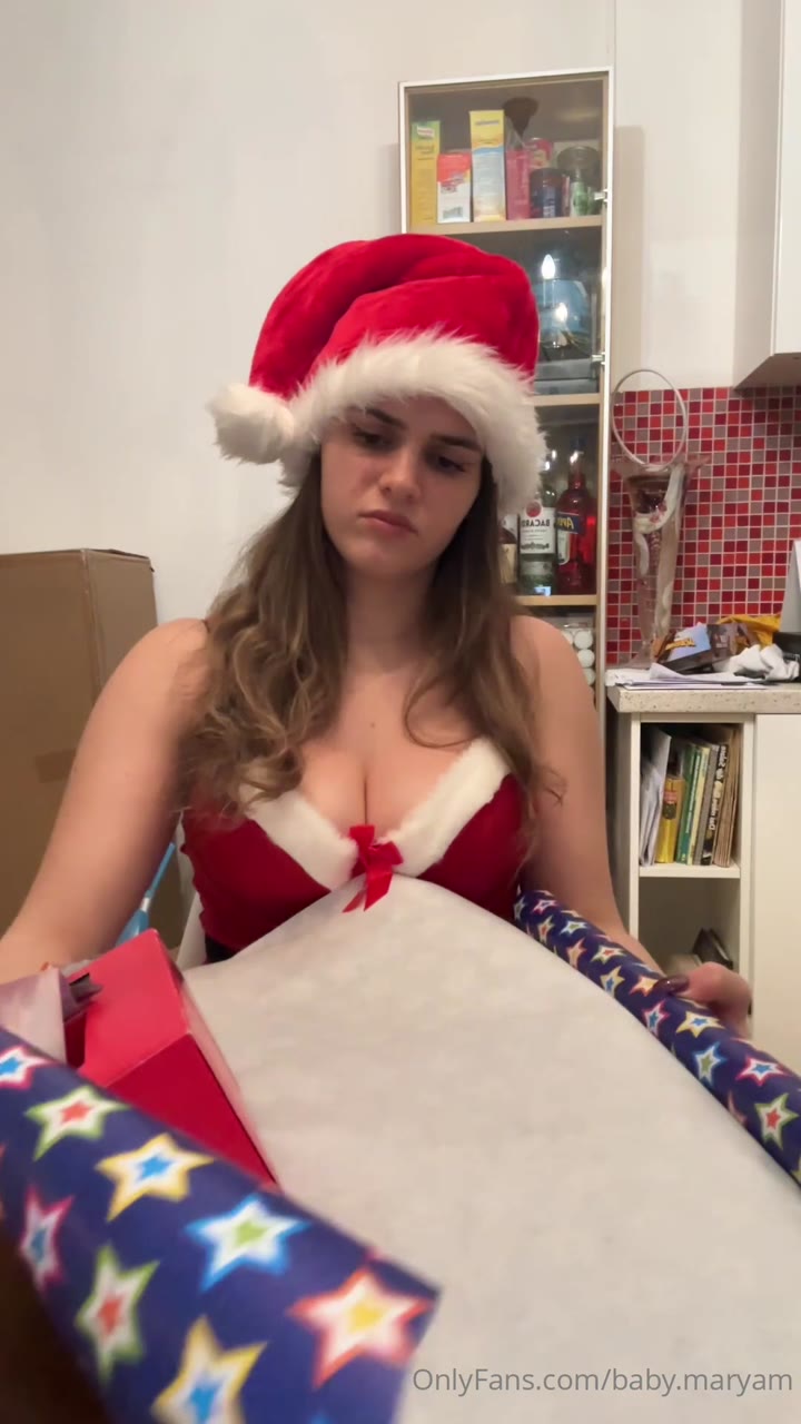 Empowered sucking slut Baby Maryam nude