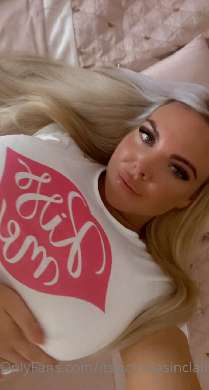 Epic Confident  brunette Victoria Sinclair only fans leaks