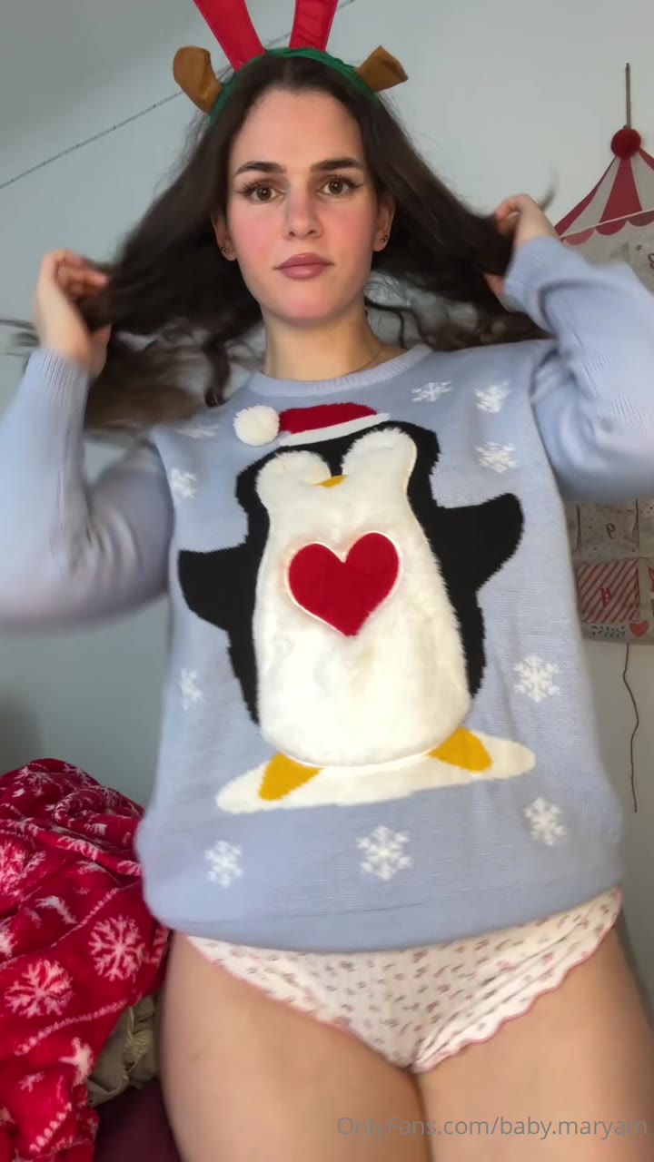 hottie petite Baby Maryam tits pic Sensational