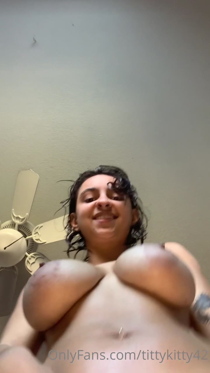 dirty Sweating Big tits Hailey Rose nude pic