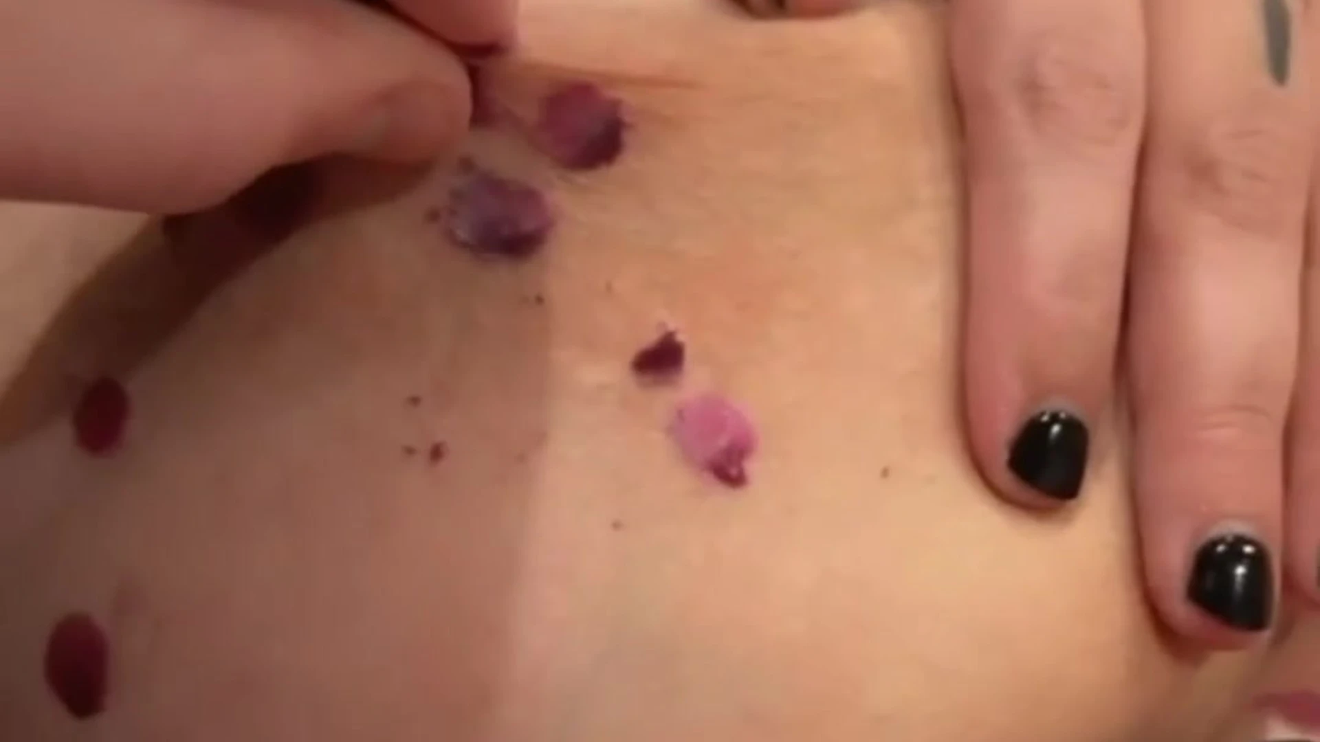 Self-assured babe Whiptrax dildo