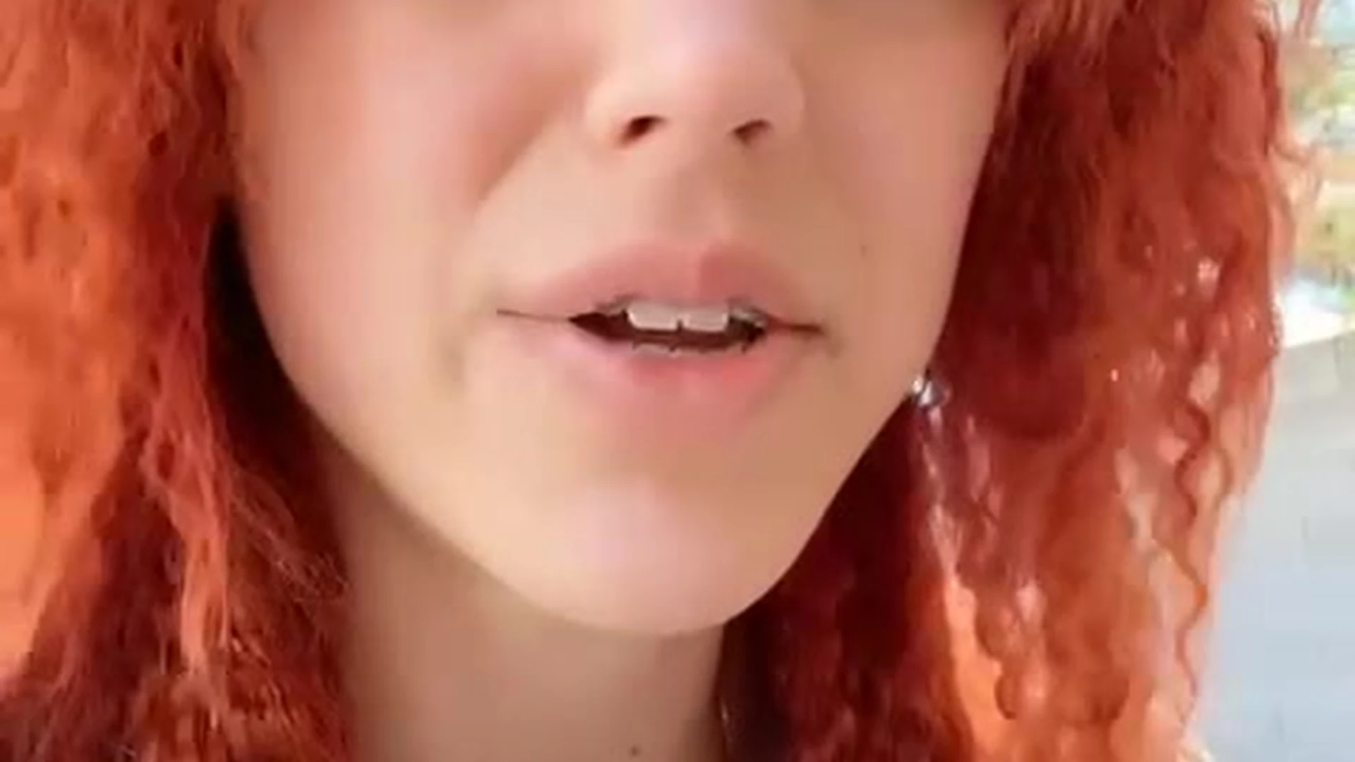 Resolute slim Molly Stewart cams