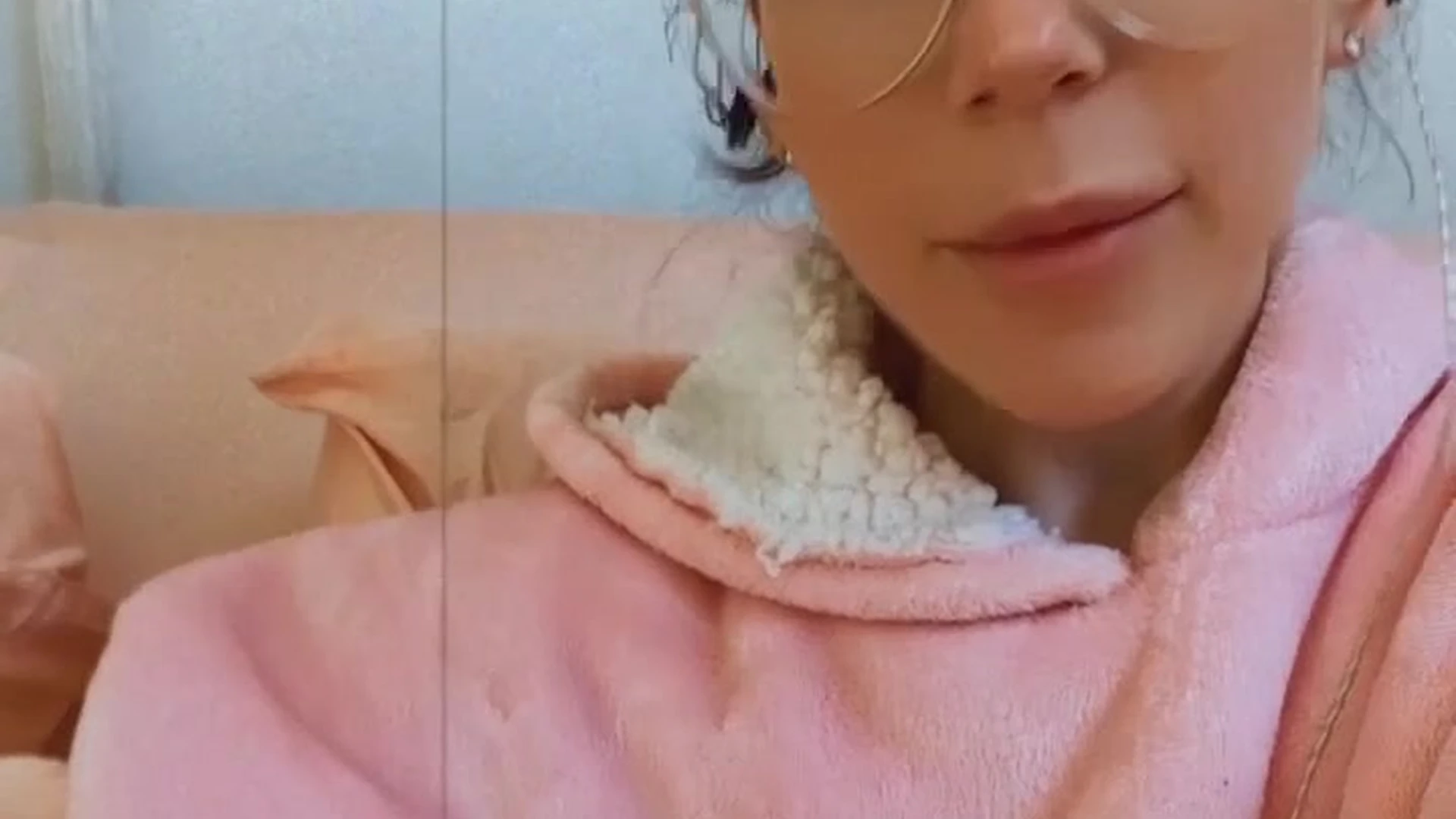 Enigmatic  hoe Mama Fiona nude tits