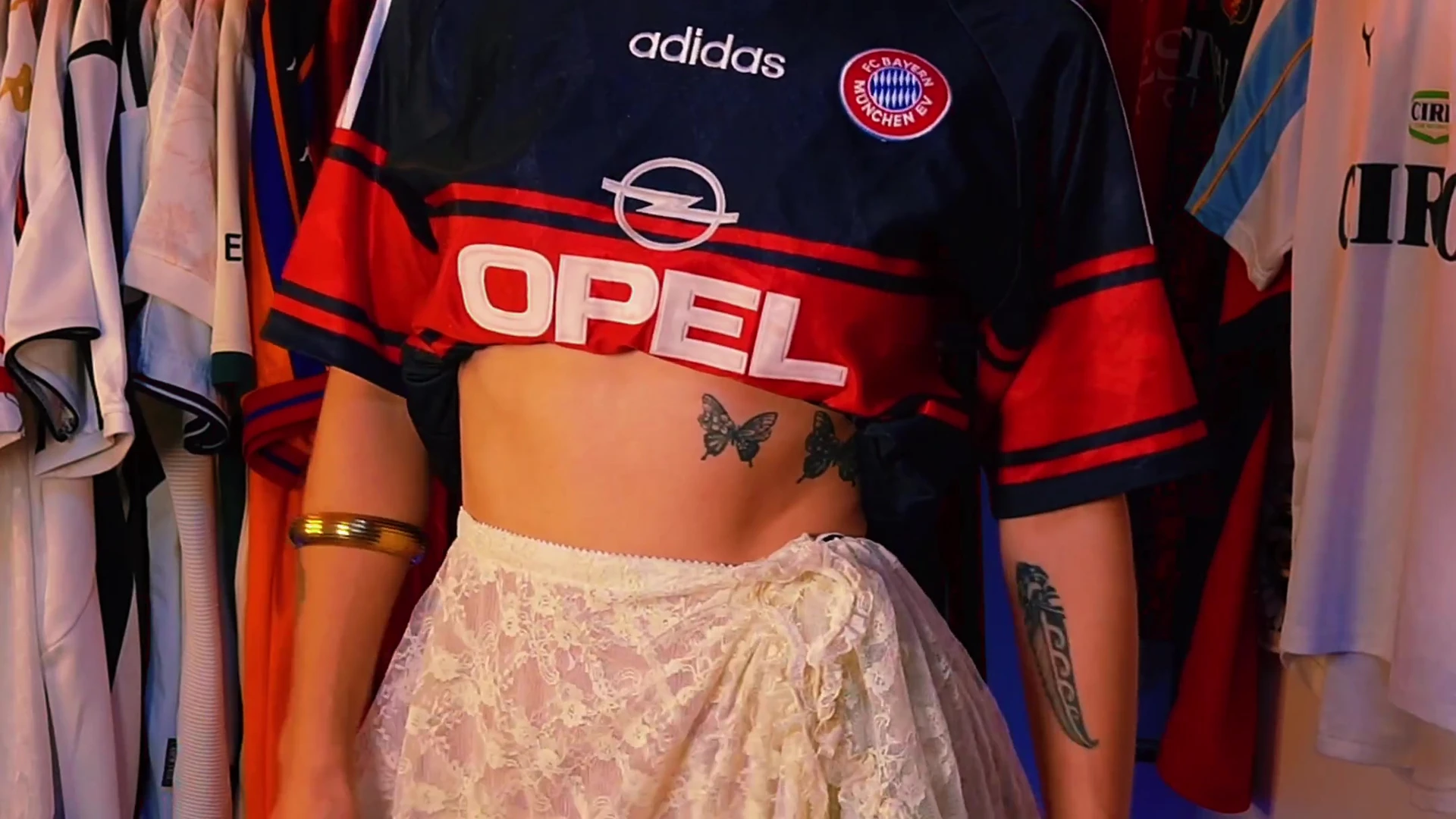 bimbo brunette Cheekymz fapello