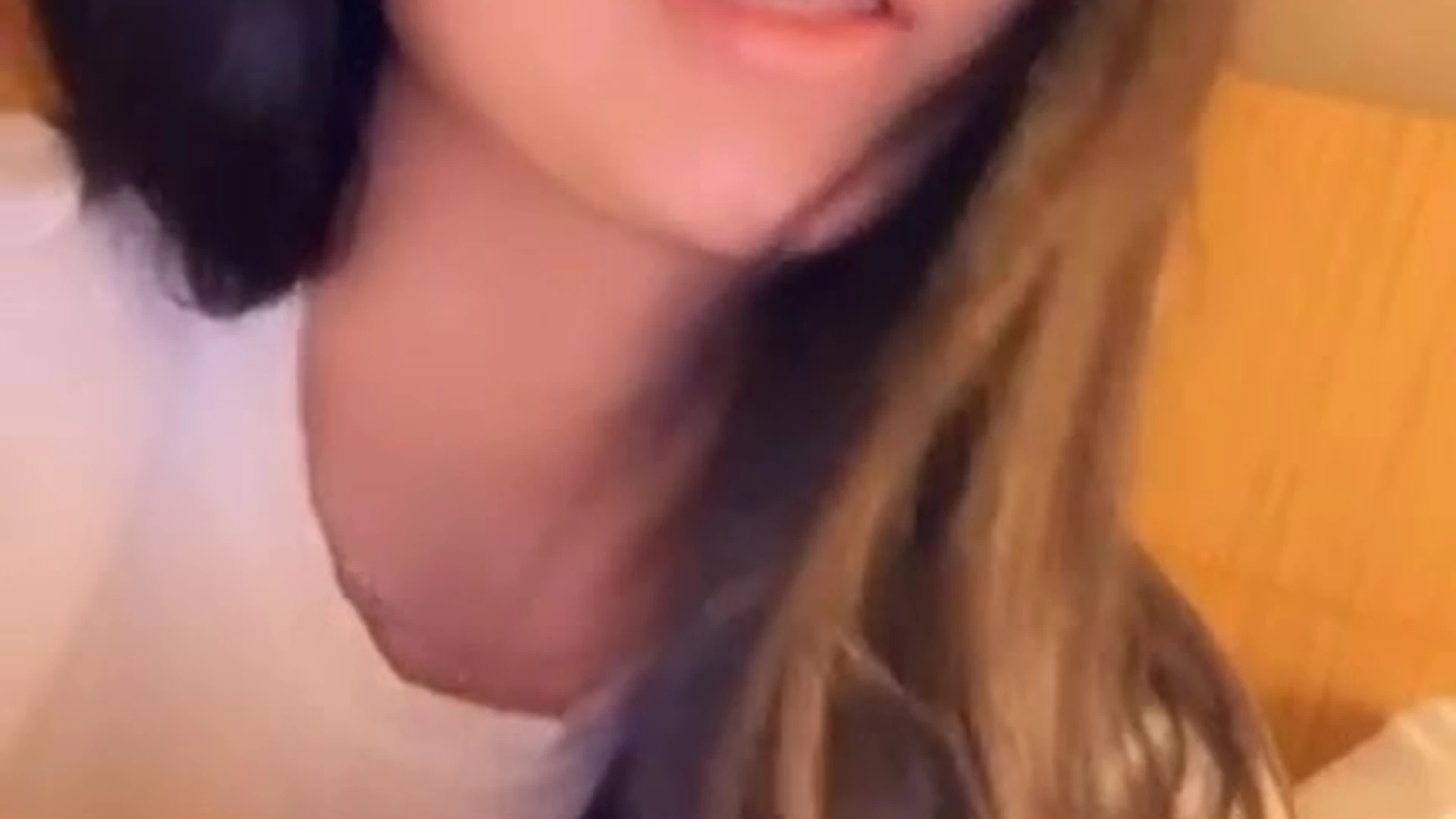 artistic cute Ariana Marie tits pic