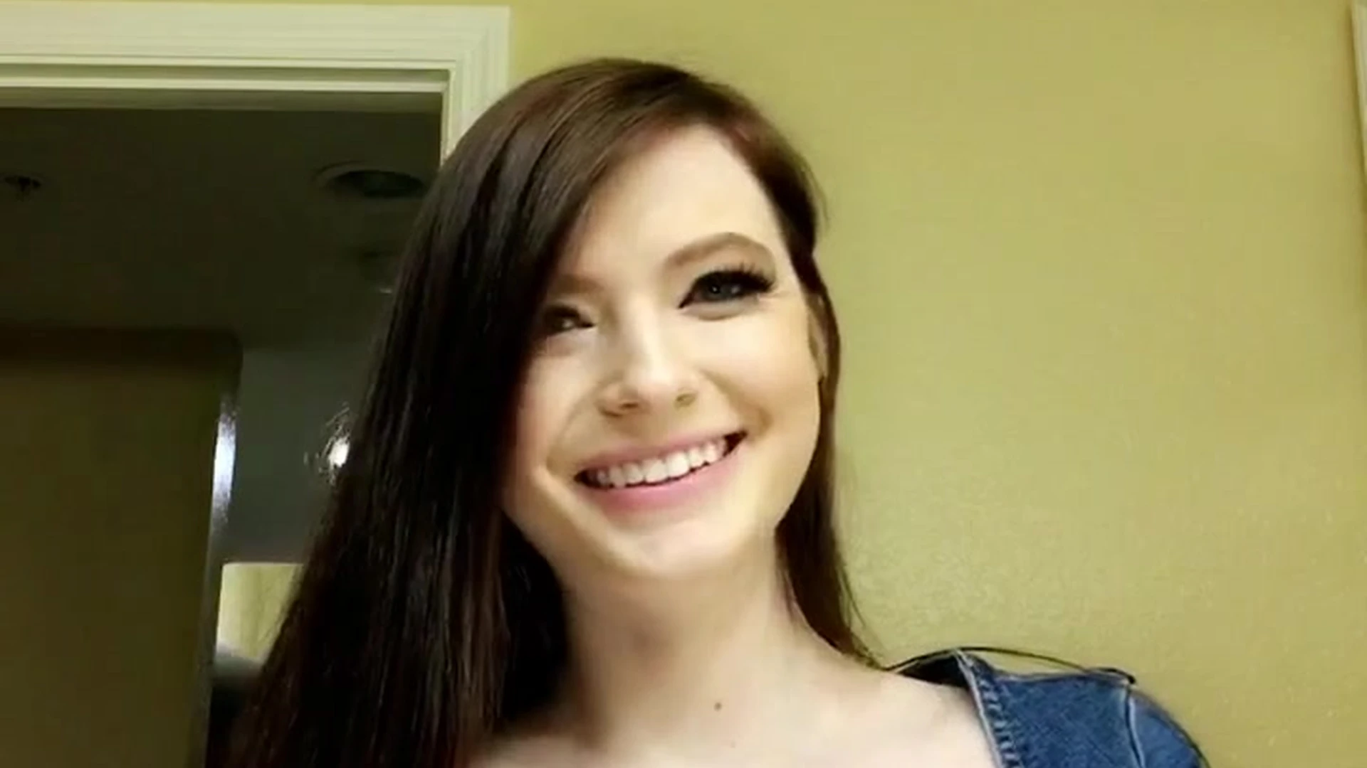 Sensational cum dumpster babe Amanda Love pic leak