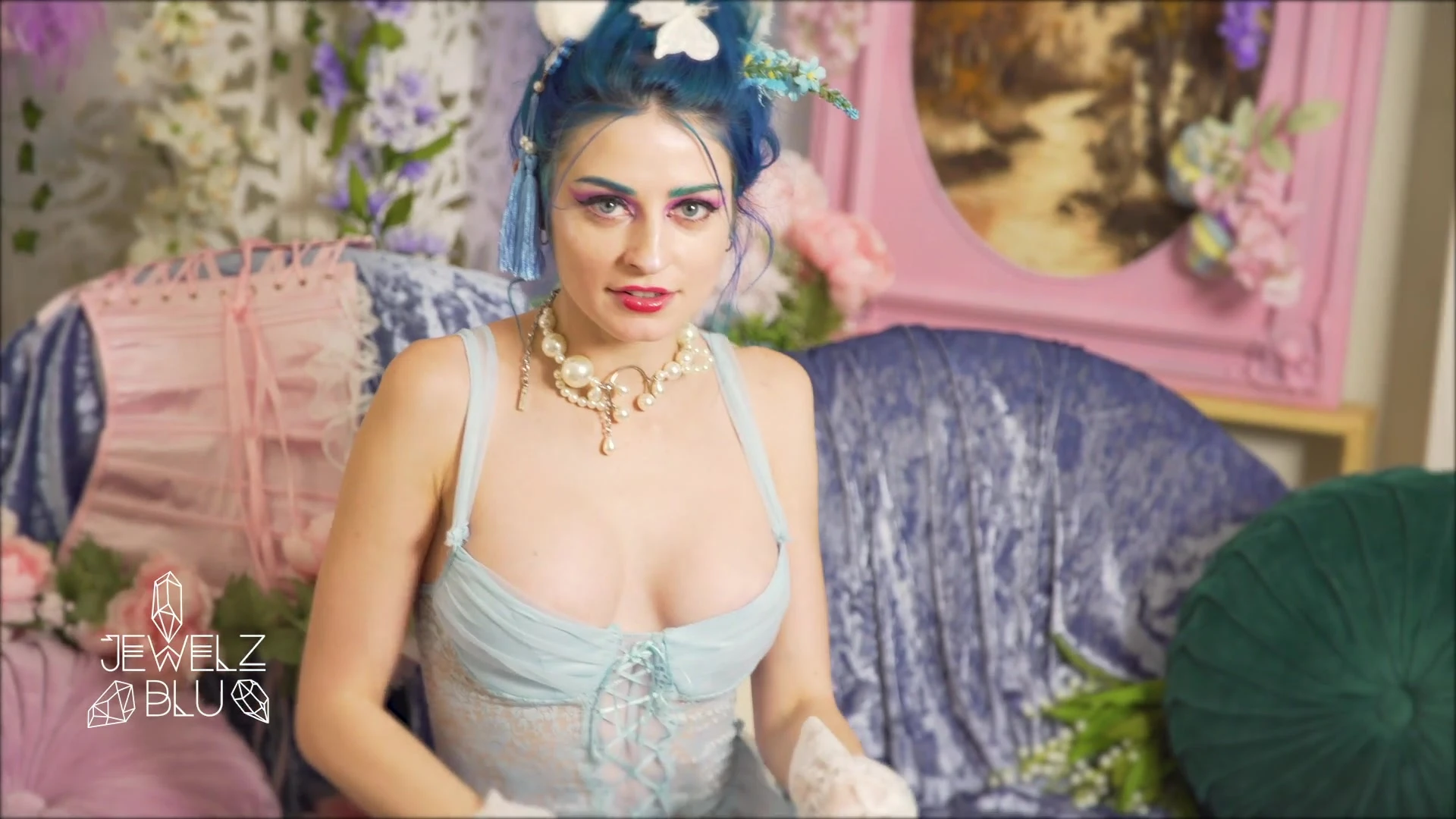 Epic small ass Jewelz Blu porn