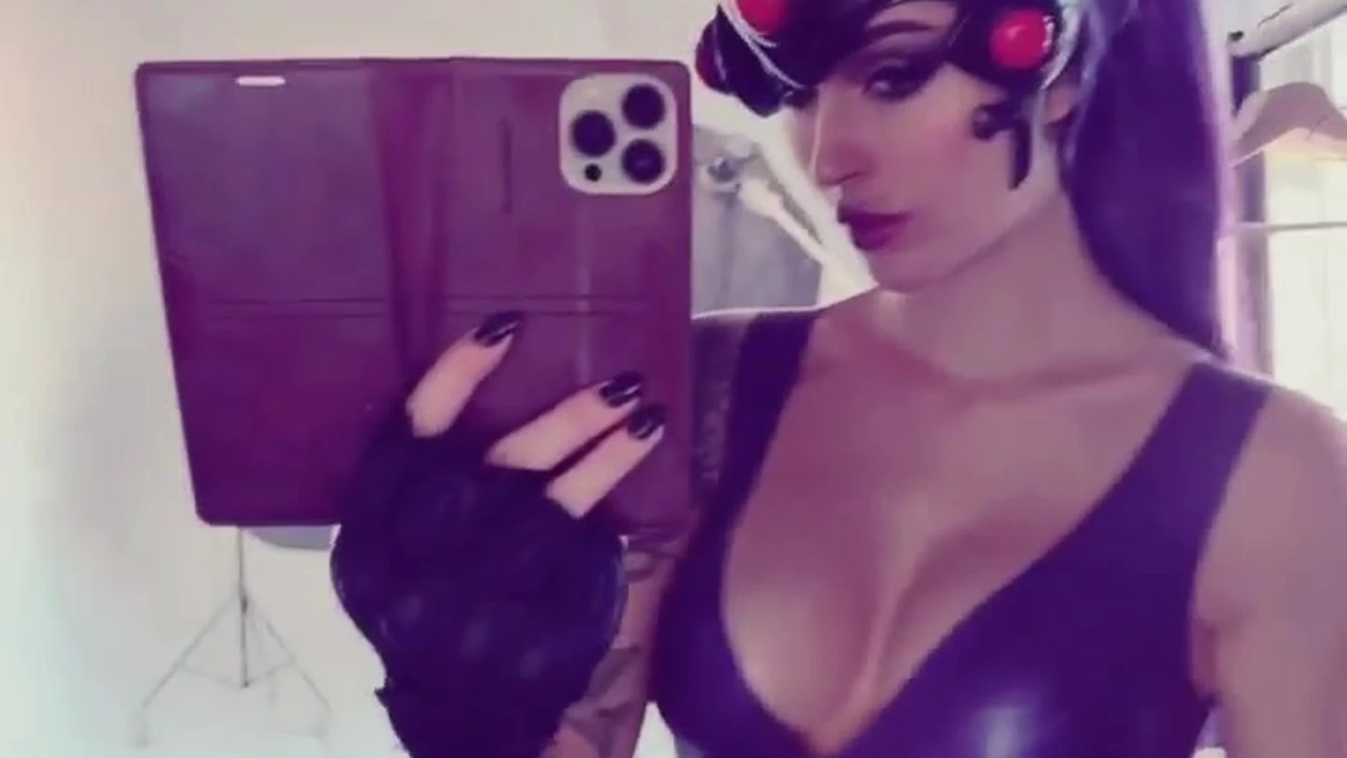 slut small boobies Lera Himera face