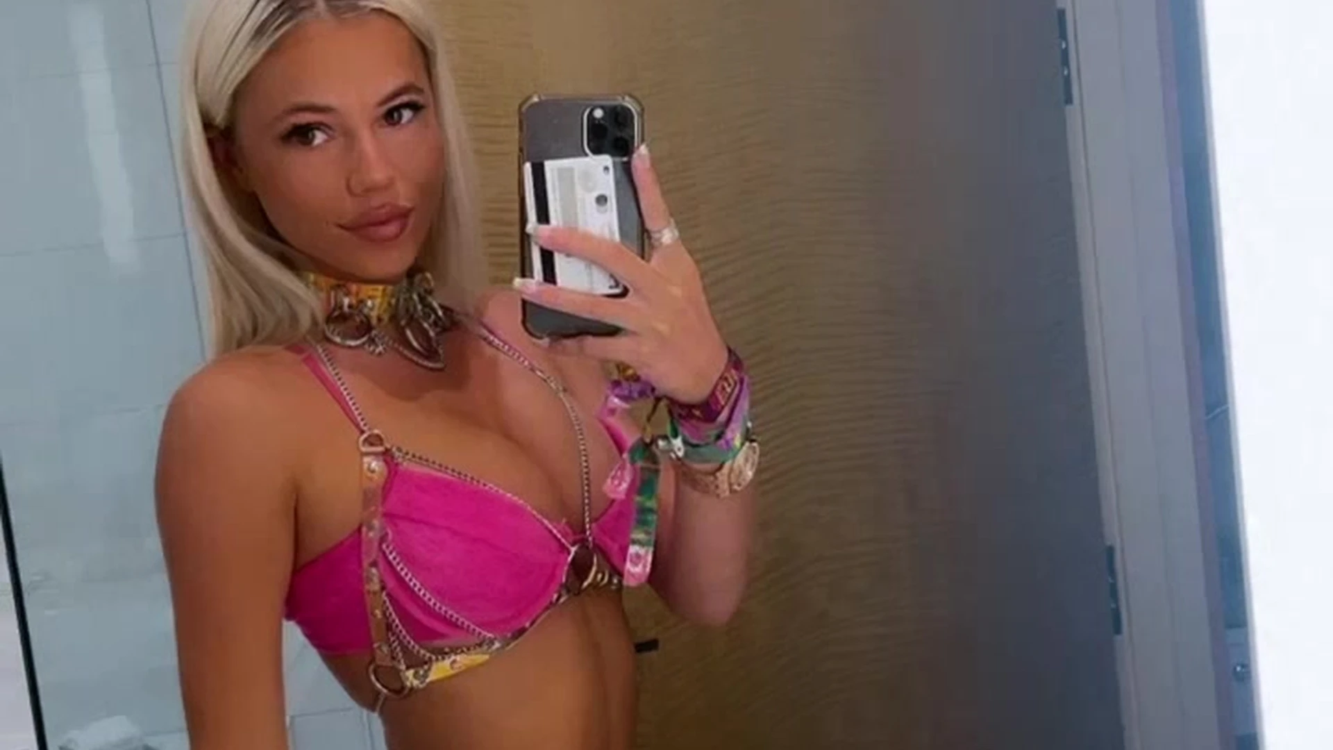Sincere big boobs kt Lordahl dildo FullVID