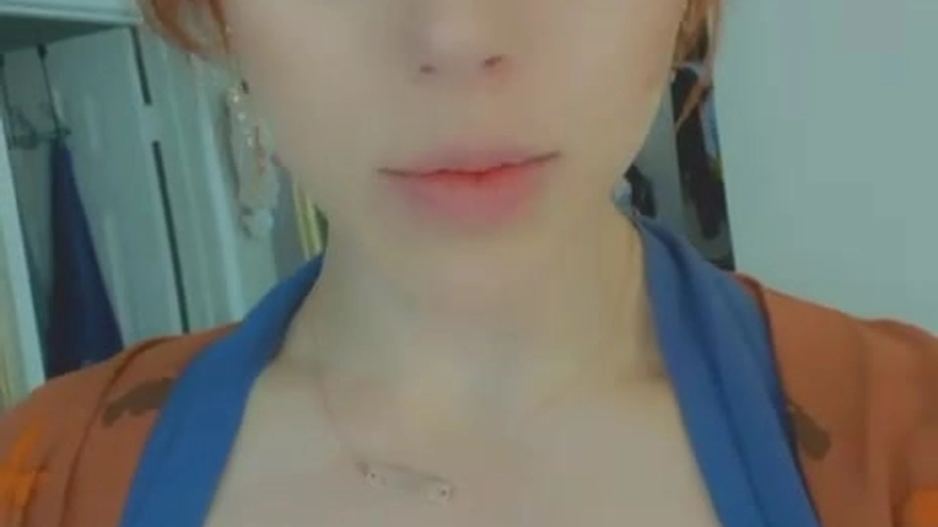 attractive natural boobs Molly Stewart camrip