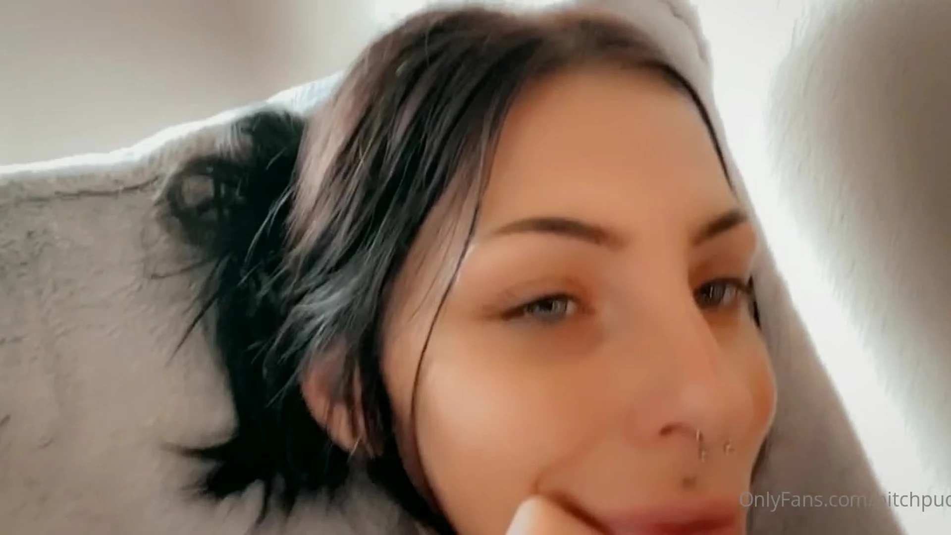 Sensational pretty petite Strawberrysquirtcake ass