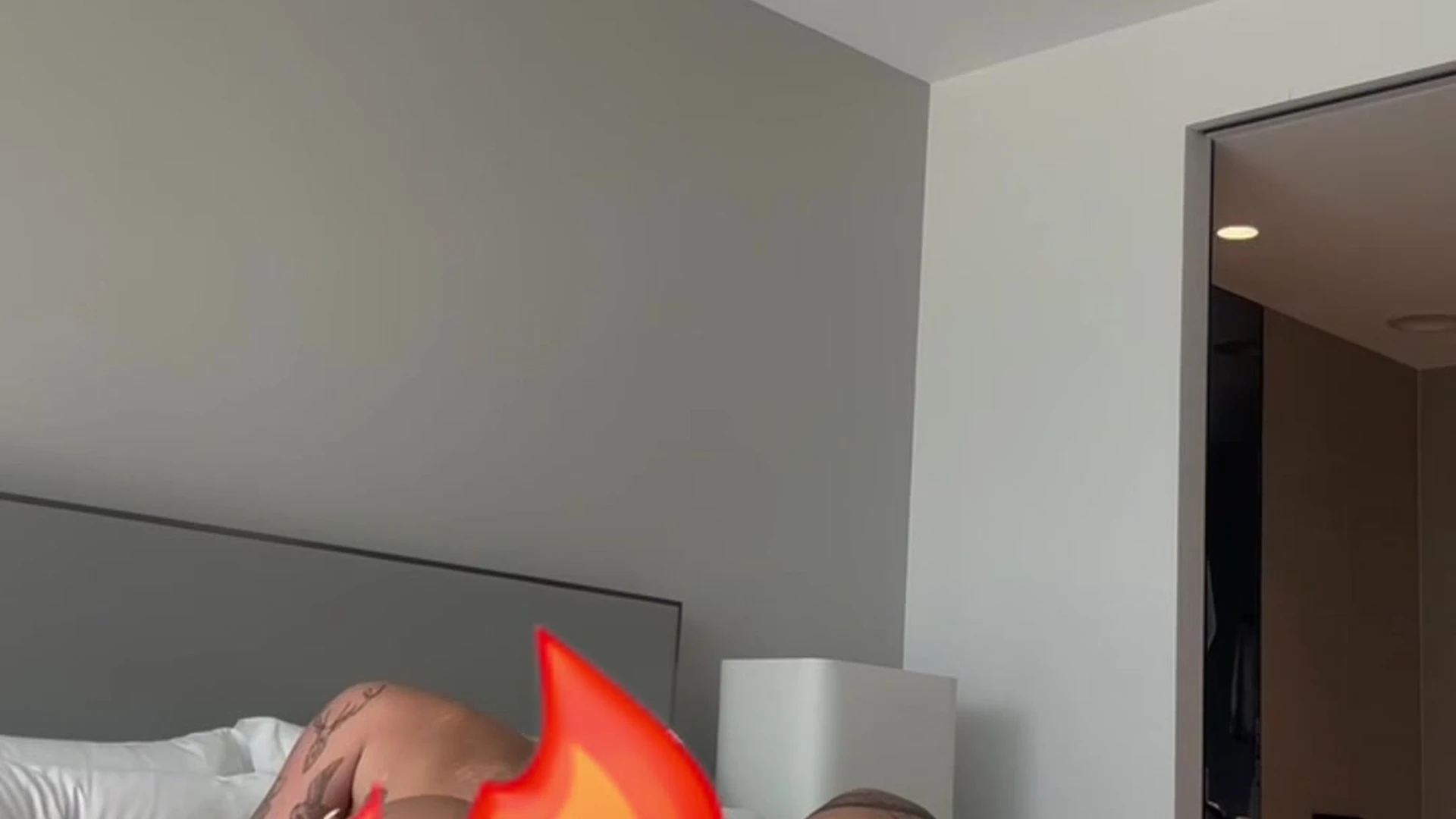 attractive buxom Holly Brougham onlyfans  Exclusive full video