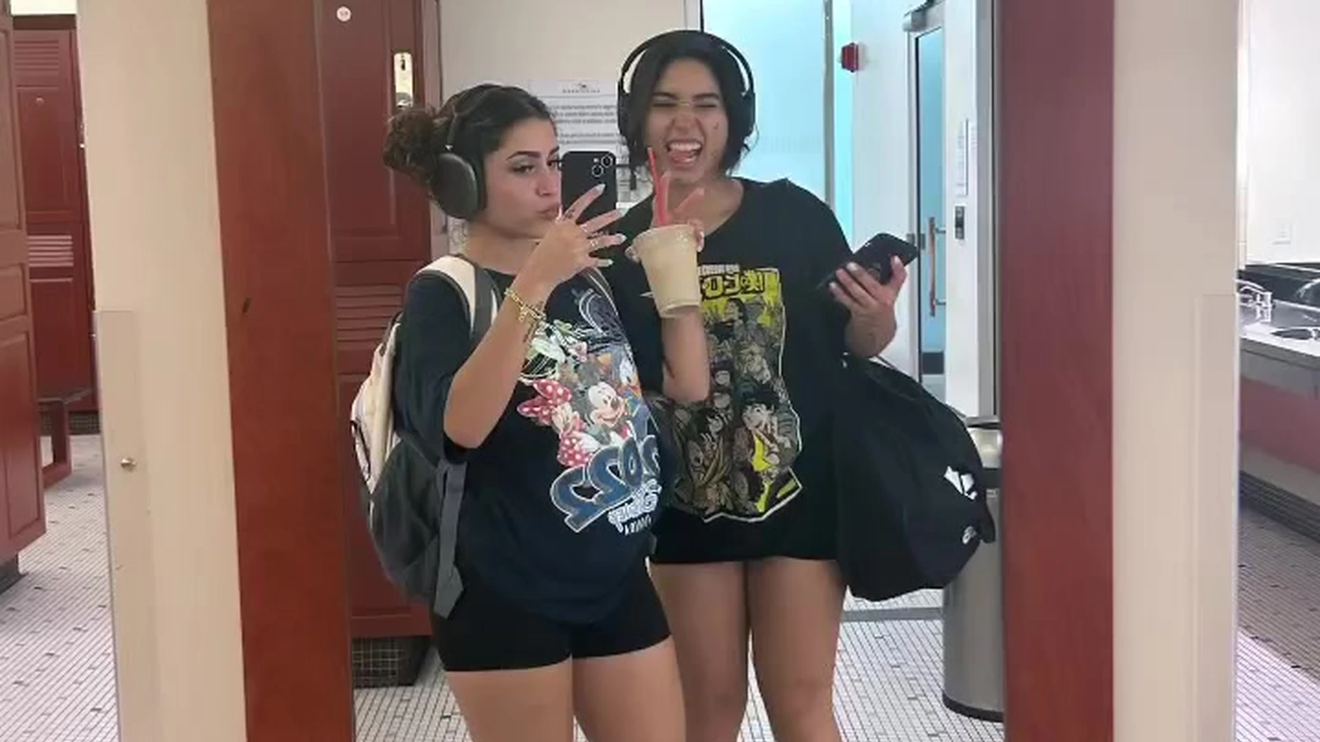 Exposed cutie Angela Alvarez nude leaks