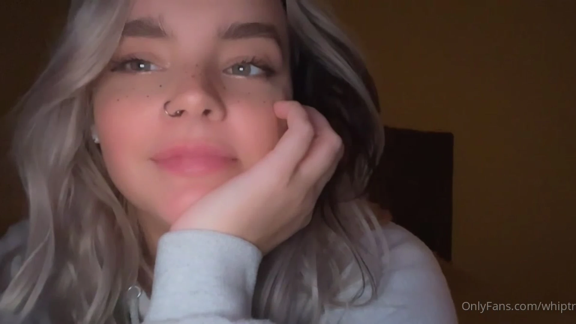 Exposed buxom Whiptrax nudes