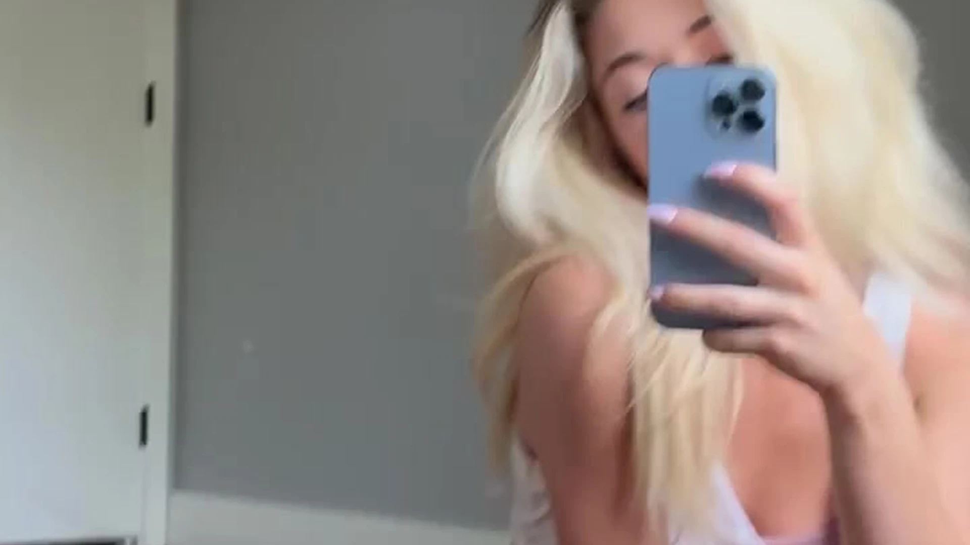 Shrewd Dripping blonde Autumren Nude exposed