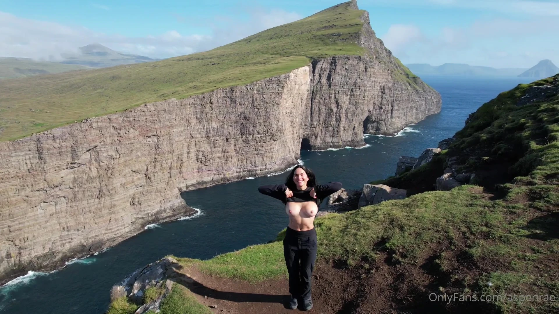 Sensational artistic natural boobs Aspen Rae onlyfans leaked Video