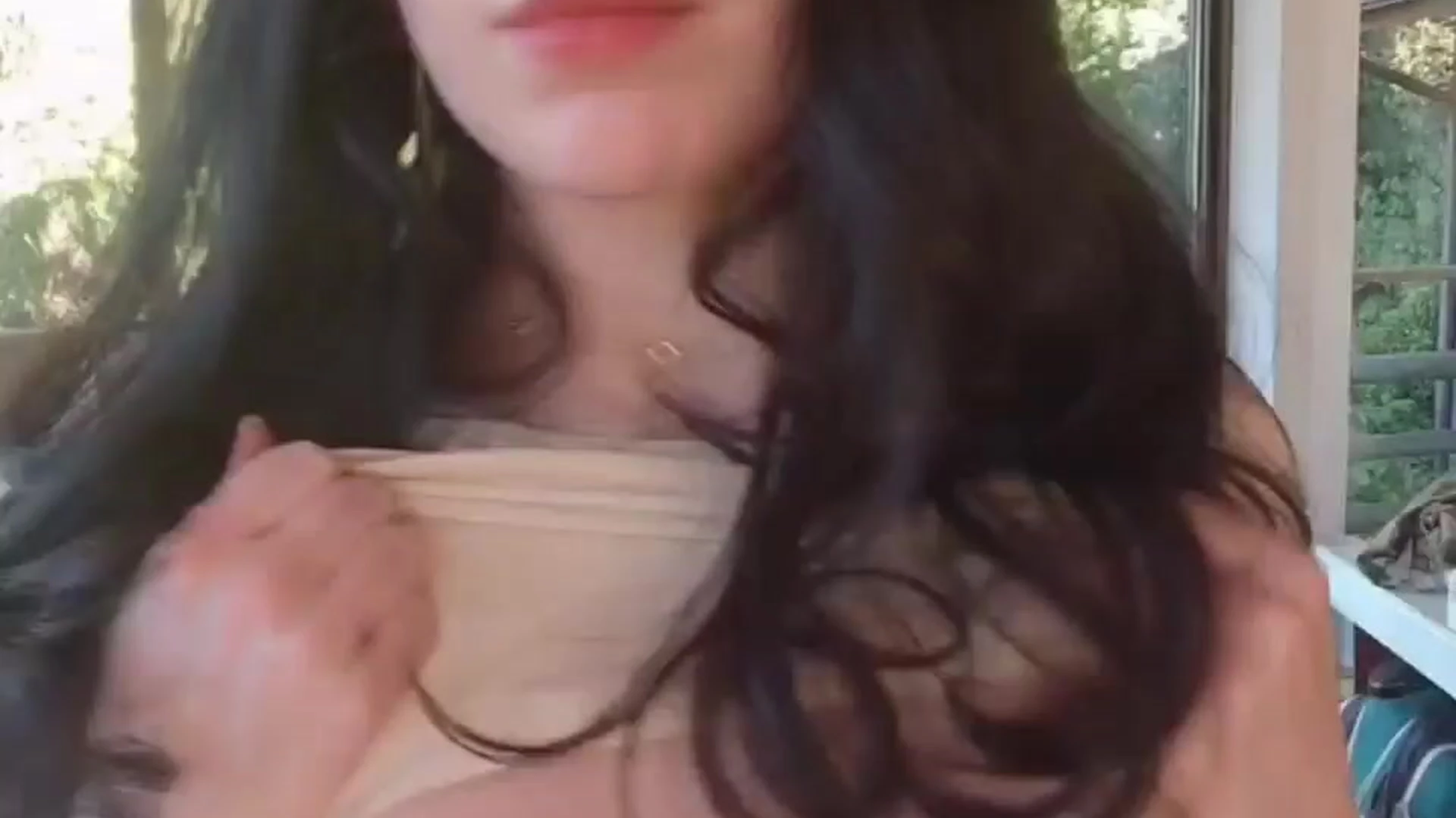 cutie pie small perky boobies aella girl nude ass