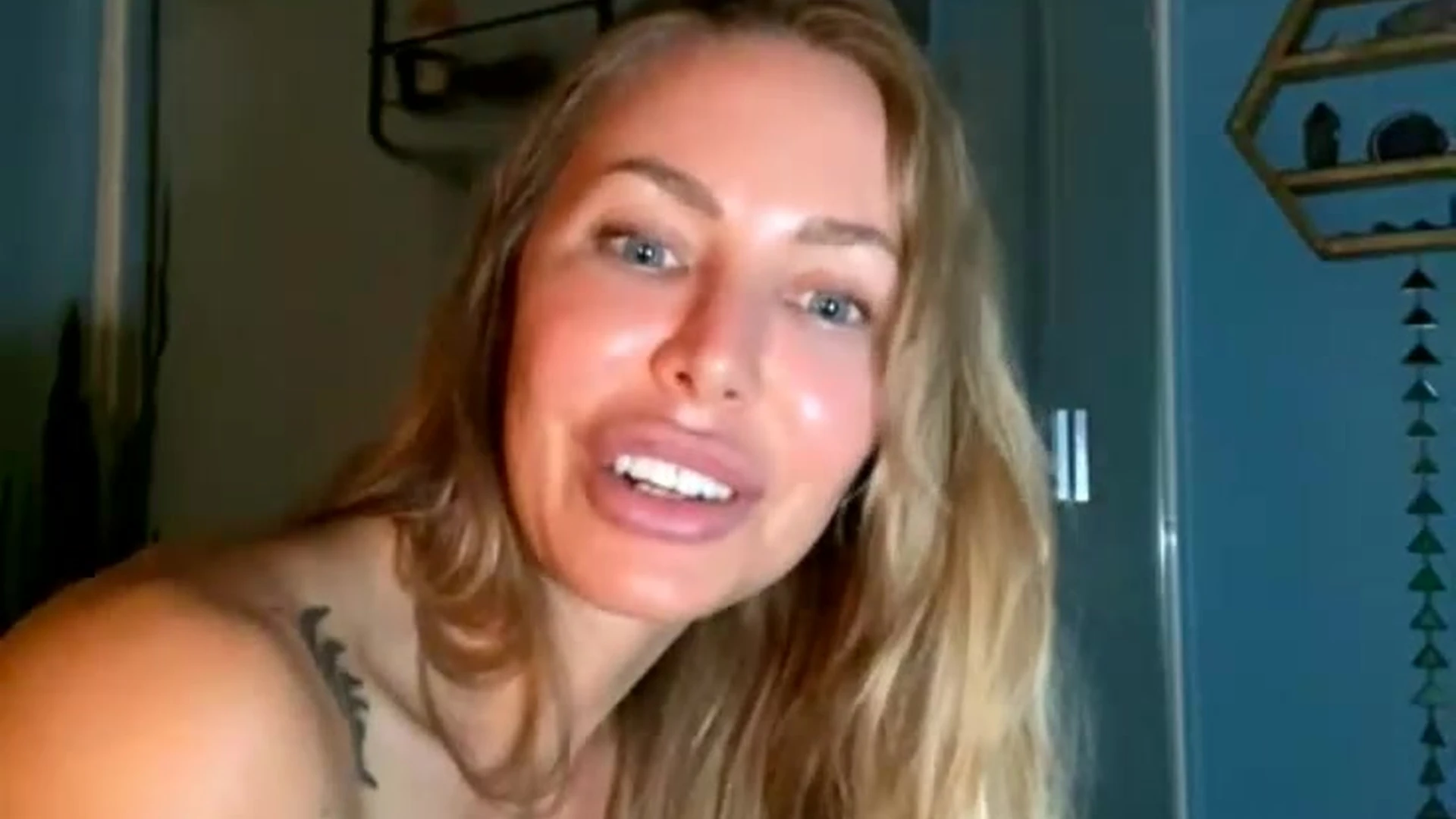 EPIC Assertive blonde Nicole Aniston onlyfans naked