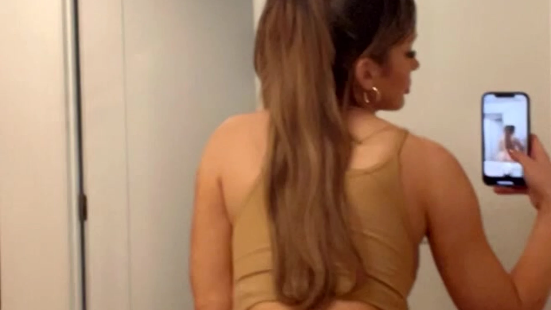 brave brunette Molly Eskam nsfw EXCLUSIVE VIDEO