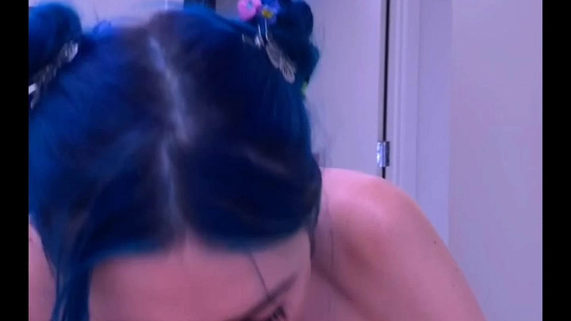 pornstar Jewelz Blu tits